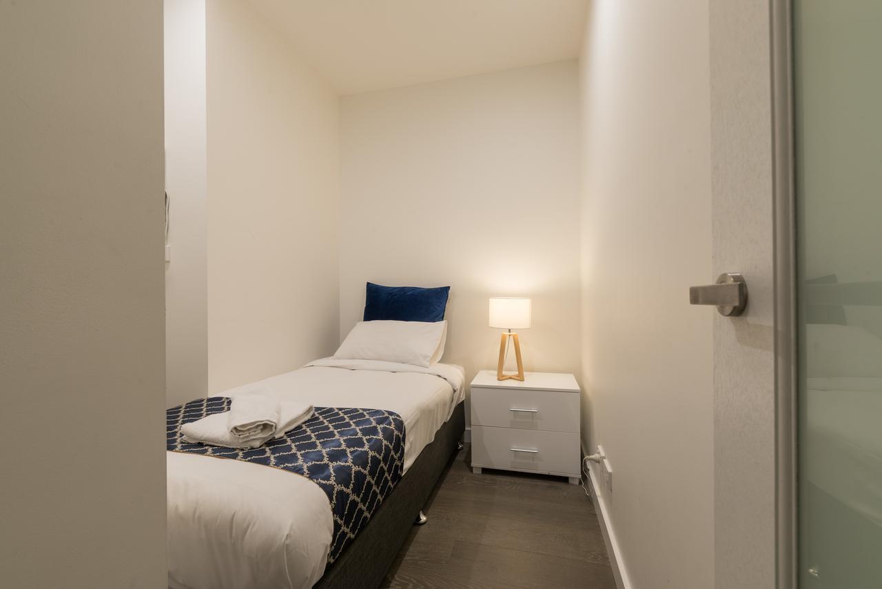 Apc On Bourke Aparthotel Melbourne Bagian luar foto